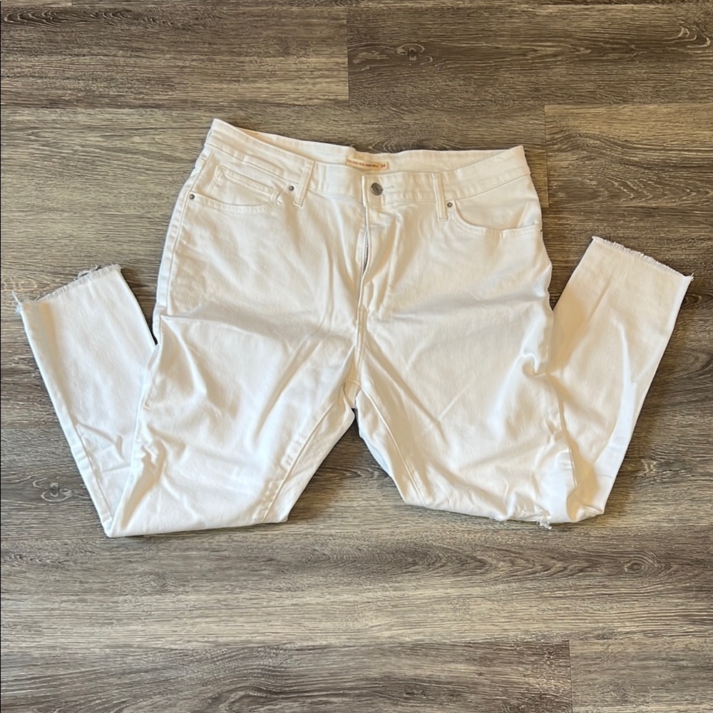 Levi's High Rise White Jeans Slim Fit